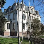 Elyane Bed & Breakfast