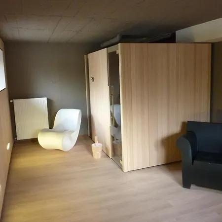 Nocleg ze śniadaniem Elyane 3*