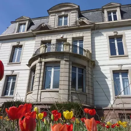 فندق مبيت وإفطار Elyane 4*