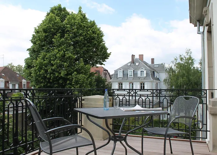 Elyane 4* קולמר